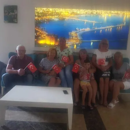 Grand Ati̇lla فندق ألانيا