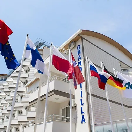 Grand Ati̇lla ألانيا