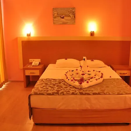 Grand Ati̇lla ألانيا