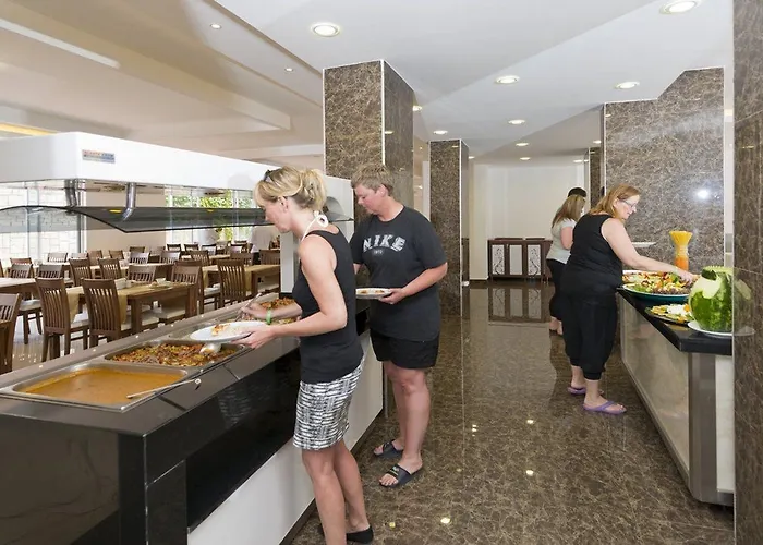 Отель Grand Ati̇lla 3*