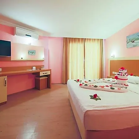 Hotel Grand Ati̇lla 3*