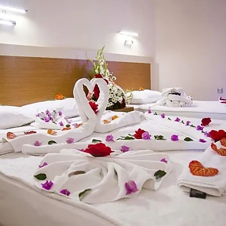 Hotel Grand Ati̇lla