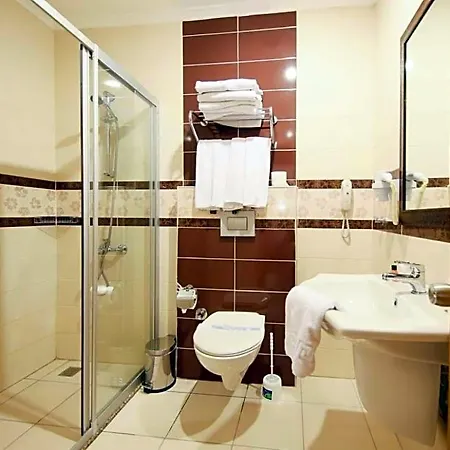 Hotel Grand Ati̇lla
