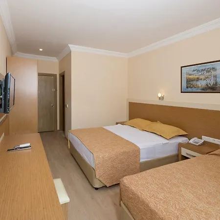 Szálloda Grand Ati̇lla 3*