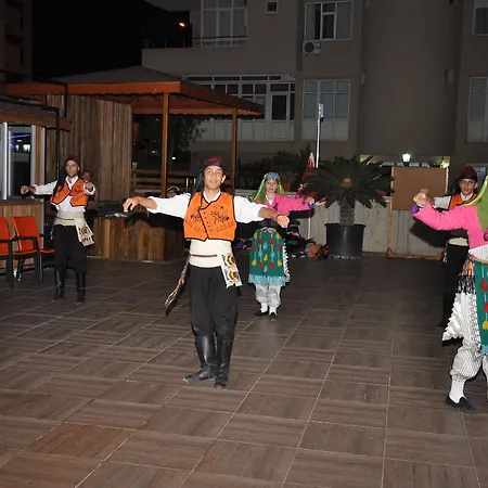 Grand Ati̇lla Szálloda 3*