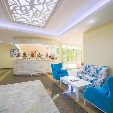 Hotel Grand Ati̇lla 3*