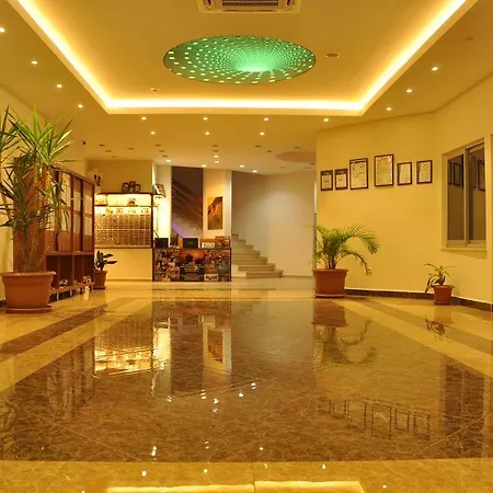 Grand Ati̇lla Szálloda 3*