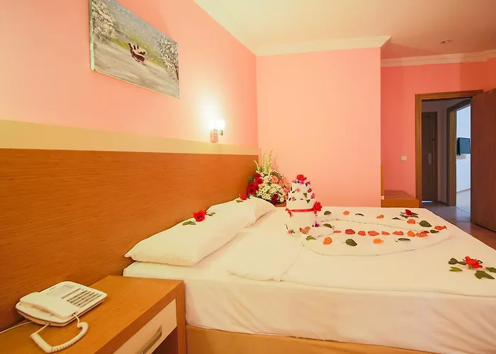 Szálloda Grand Ati̇lla 3*