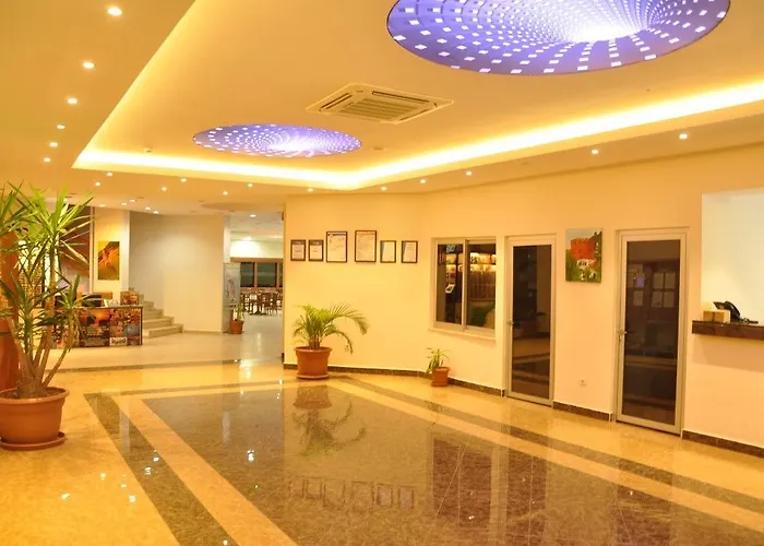 Grand Ati̇lla Otel