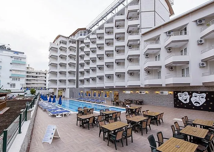 Grand Ati̇lla 酒店 3*