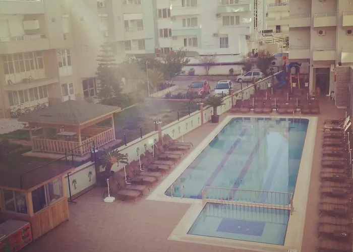 Grand Ati̇lla 酒店 阿拉尼亚